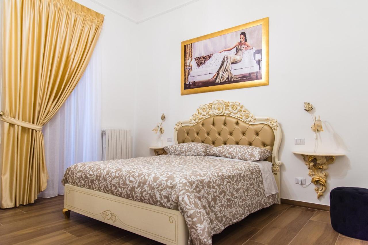 ホテル Palazzo Le Travi バーリ エクステリア 写真