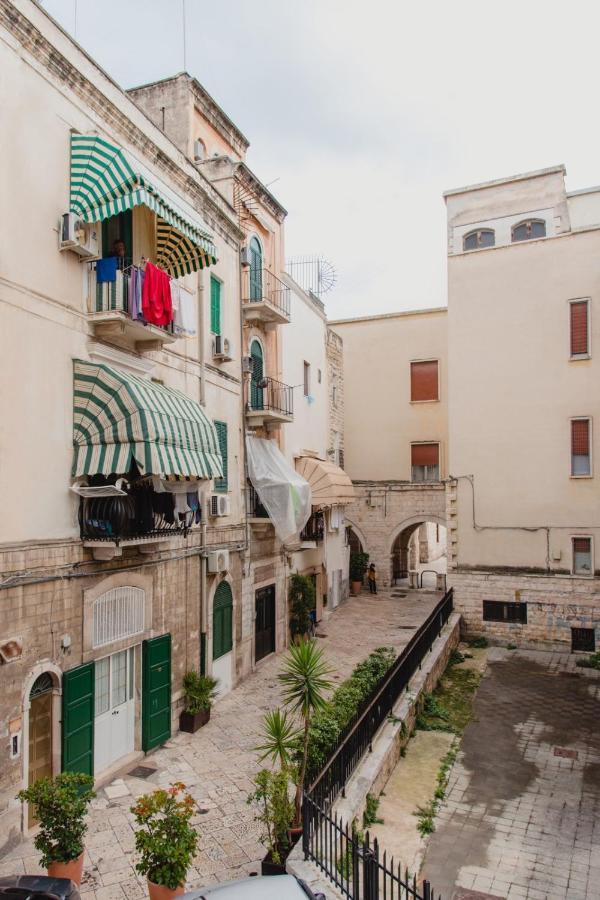 ホテル Palazzo Le Travi バーリ エクステリア 写真