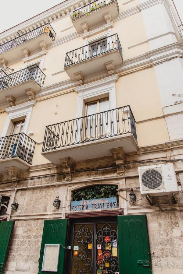 ホテル Palazzo Le Travi バーリ エクステリア 写真